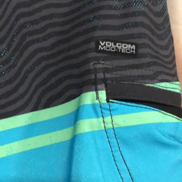 NWT🏄‍♂️ VOLCOM Boardshorts Sz 30 - Picture 2 of 12